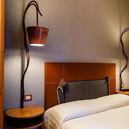 Otel Langhe Alba (Piedmont)