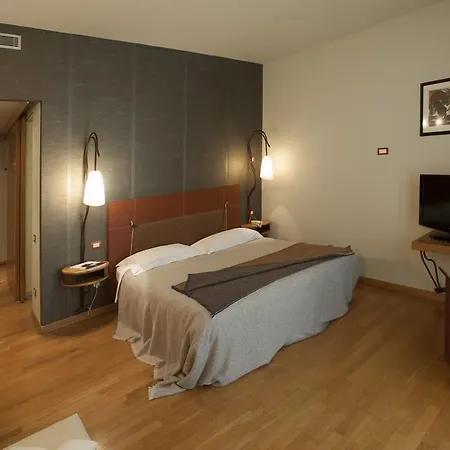 Langhe Hotel Alba (Piedmont)