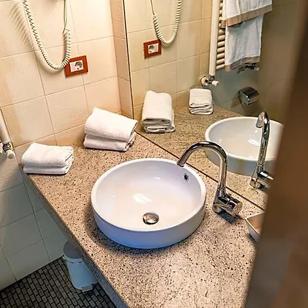 Hotel Langhe 4*