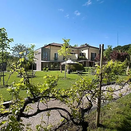 Langhe 4* Alba (Piedmont)
