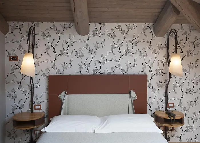 Langhe 4* Alba (Piedmont)